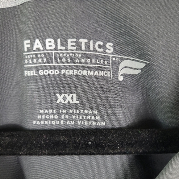 Fabletics Men's Helix 1 Pocket Lightweight Scrub Top Onyx Grey Size XXL NWT - Picture 5 of 6